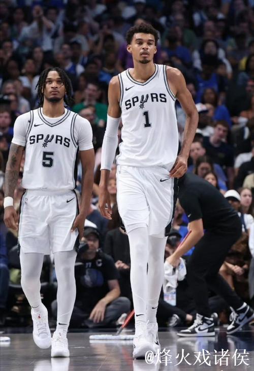 当所有人都在夸文班亚马时，我要夸夸刚刚新秀第二赛季的卡斯尔